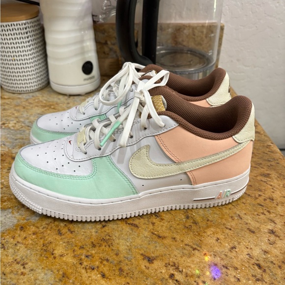 Nike Air Force 1 size 7 - Picture 3 of 9